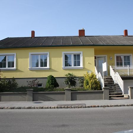Gaestehaus Zum See Illmitz Extérieur photo