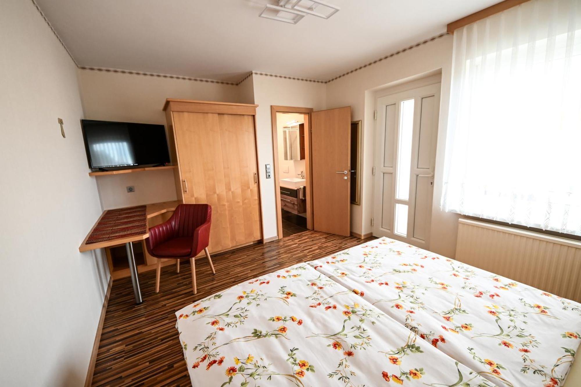 Gaestehaus Zum See Illmitz Extérieur photo